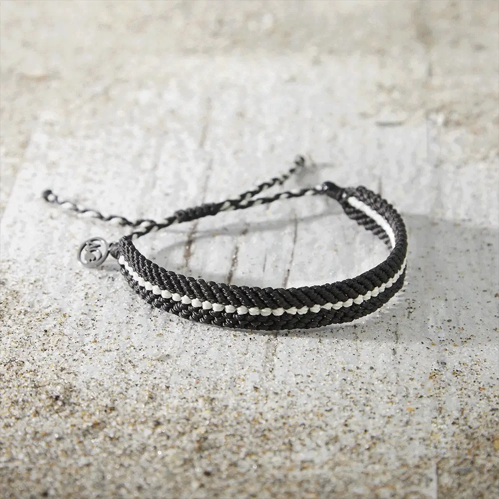 4ocean Deep Sea Braided Bracelet in Stygian Black Glow - Image 4