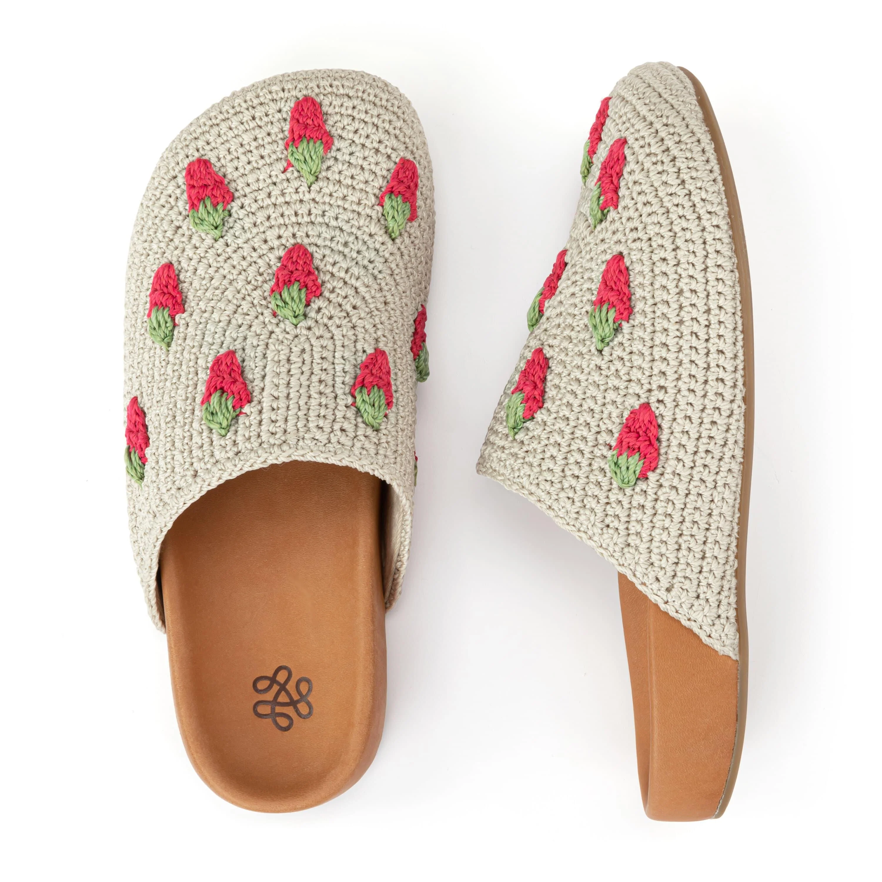 Bolinas Clog - Hand Crochet - Natural Strawberries - Image 5