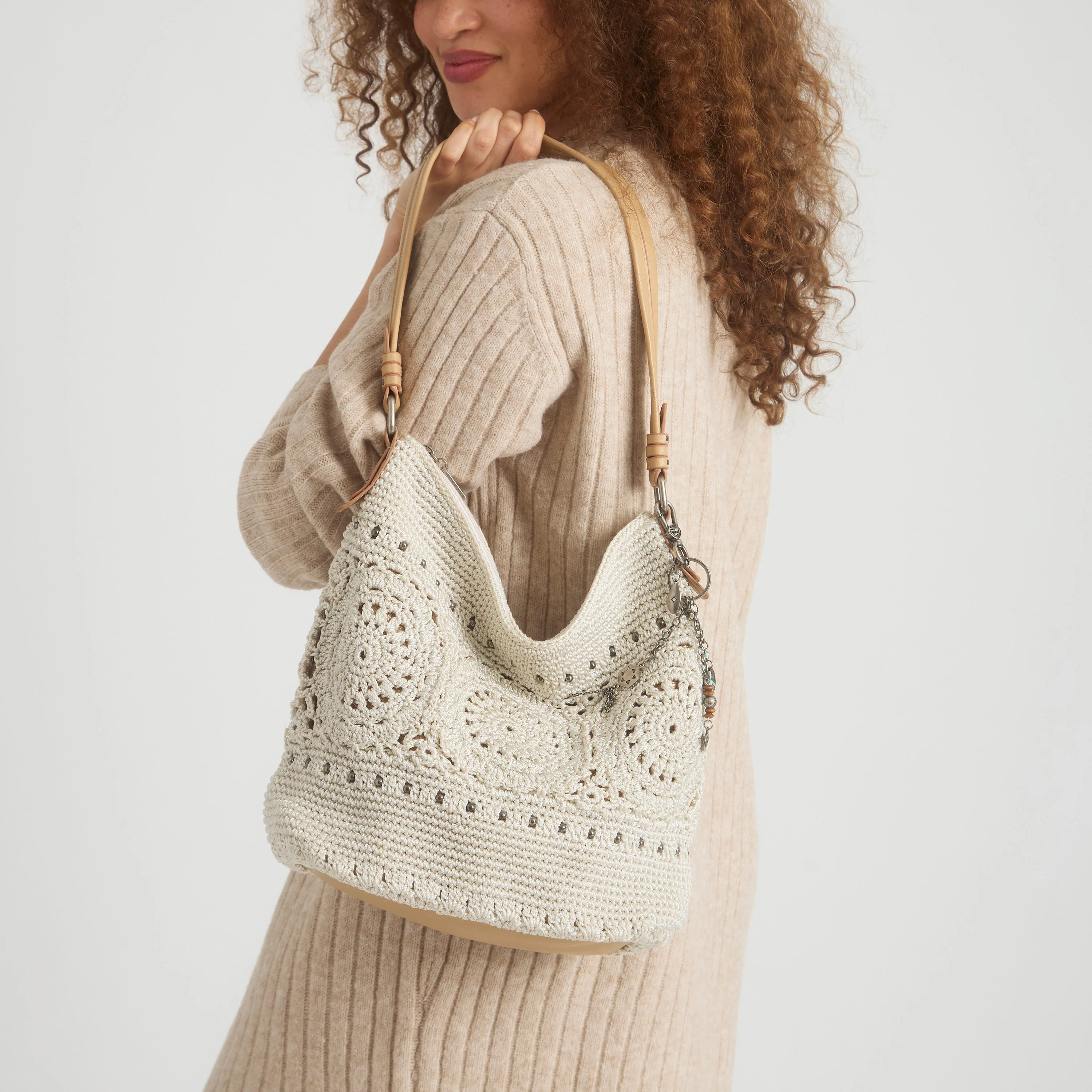 Sequoia Hobo - Hand Crochet - Natural Medallion - Image 3